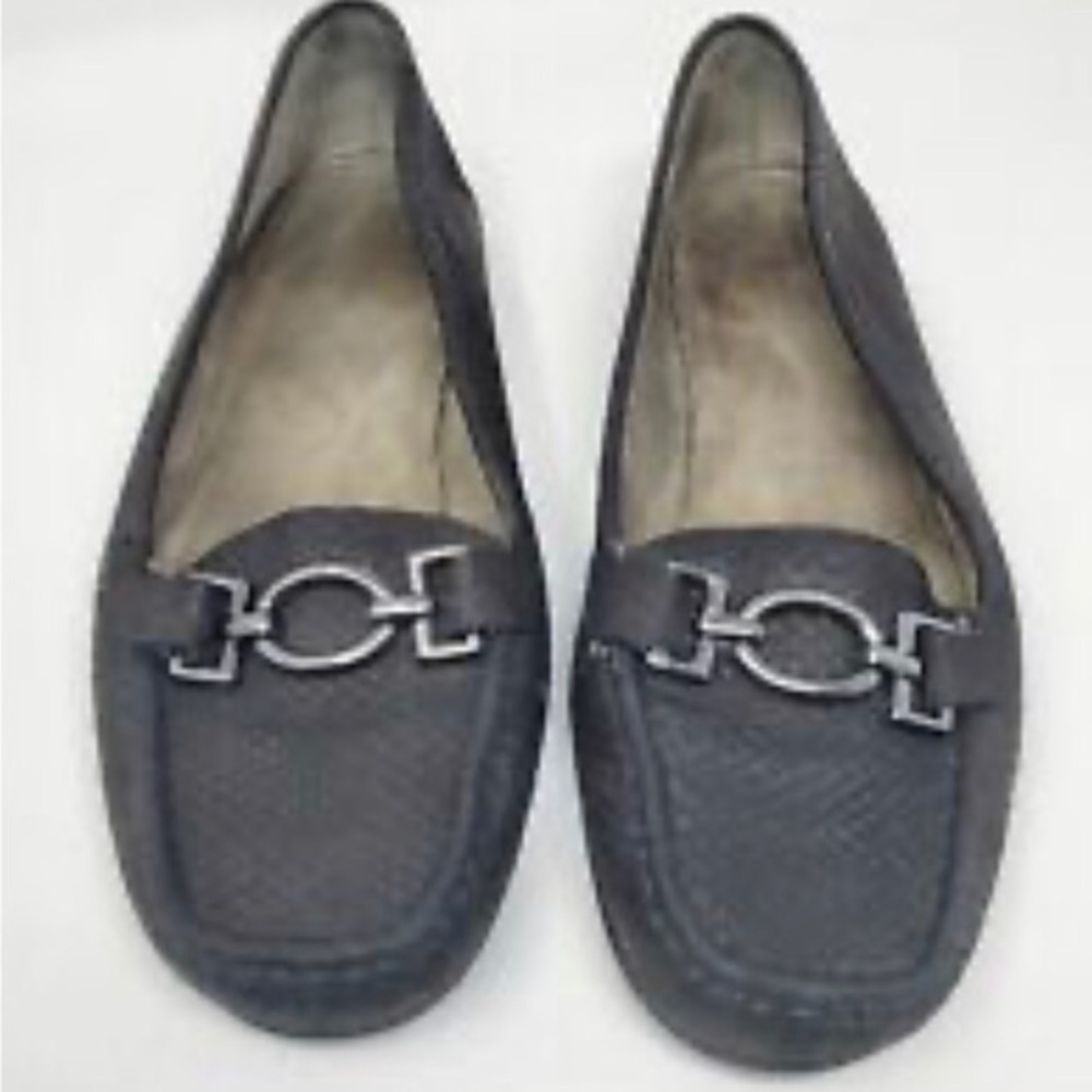 Aerosoles Black Leather Slip on flats Loafers size 8